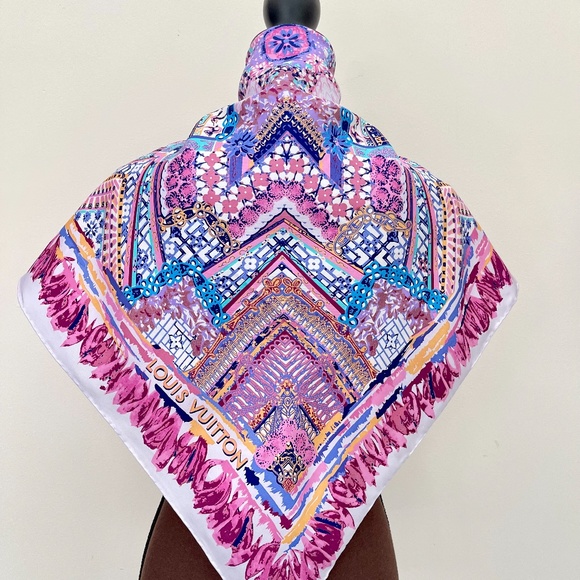 Louis Vuitton Scarf Monogram Flowers Paradise Barbie Pink Silk Wrap - Picture 7 of 13